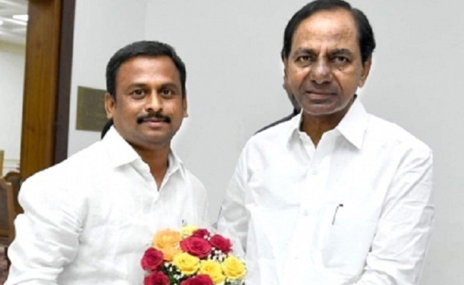 Huzurabad by-poll: TRS to field its student wing leader